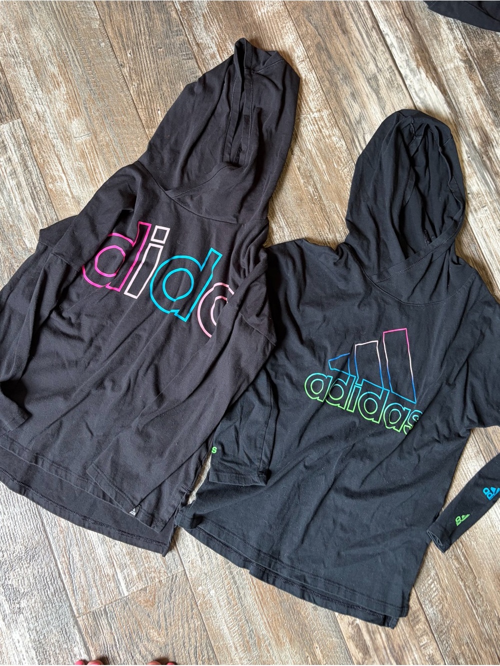 Set of two girls long sleeve hooded shirts